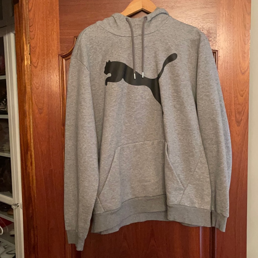 Men’s Puma XL hoodie